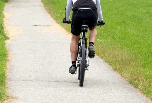Aanrijding bromfiets met sportfietser, Rechtbank Noord-Holland 26 maart 2025, ECLI:NL:RBNHO:2025:3571